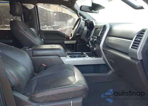 2017 Ford F-250 King Ranch z USA, uszkodzony, nr VIN 1FT7W2BT7HEE17517